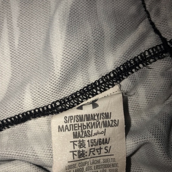 UNDER ARMOUR women’s shorts - Picture 4 of 5